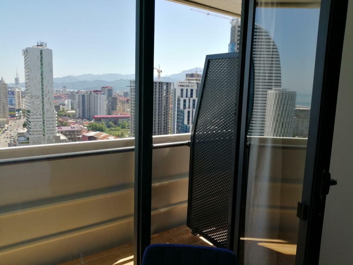 Lamar Hotel バトゥーミ エクステリア 写真
